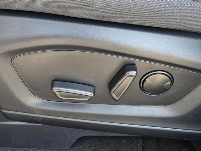 New 2026 Space White Metallic Ford Active image 24