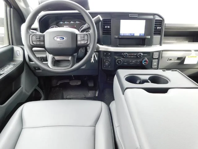 2025 Ford F-350 Super Duty Chassis Cab XL - Photo 52