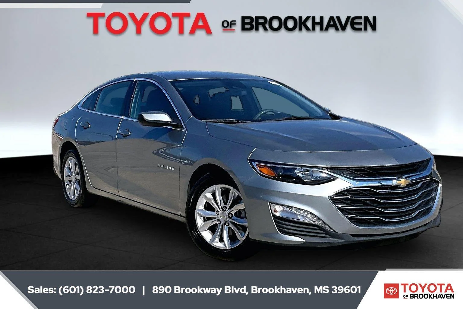 Used 2024 Sterling Gray Metallic Chevrolet LT image 1