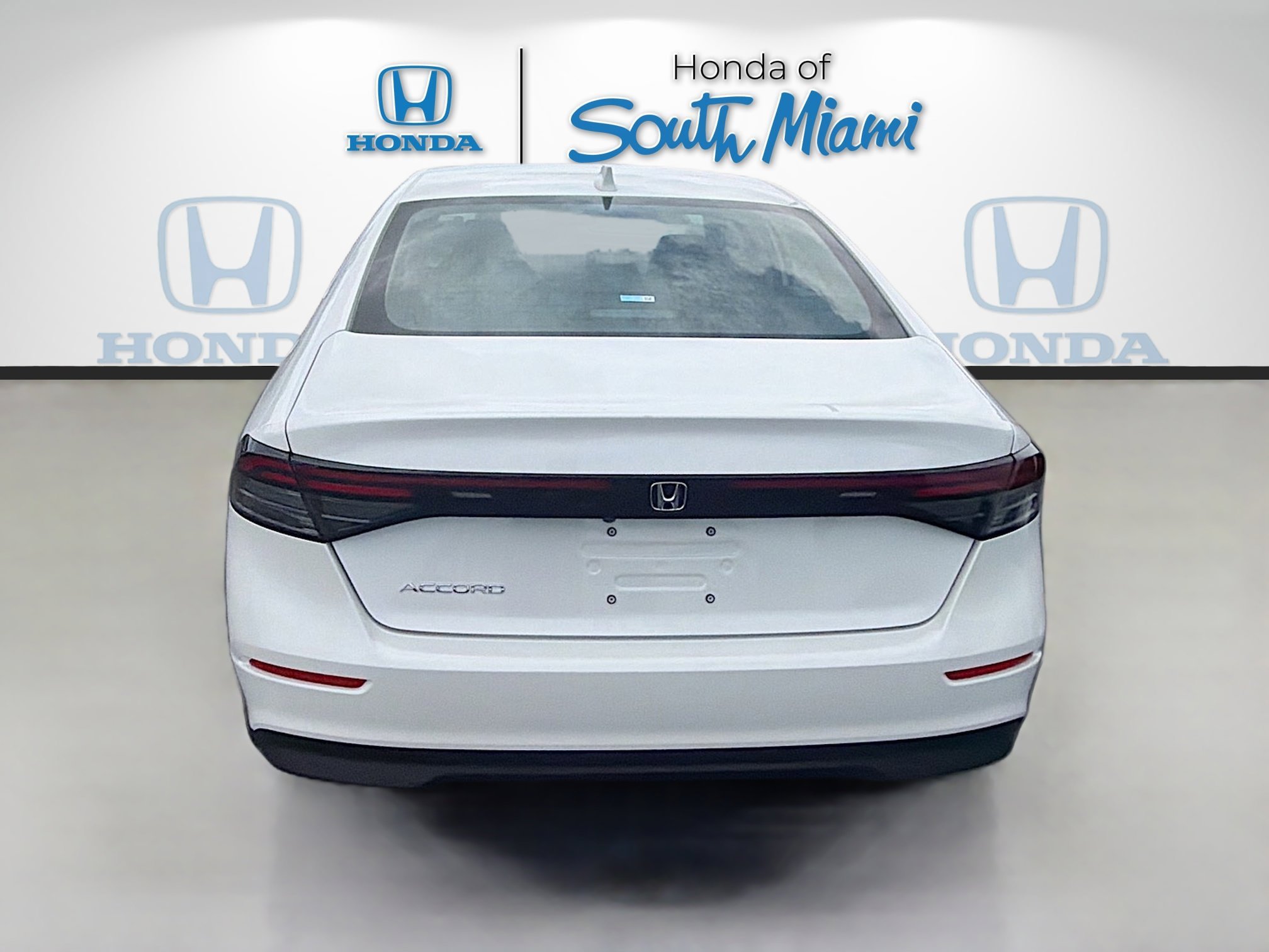 New 2026 Platinum White Pearl Honda LX image 6