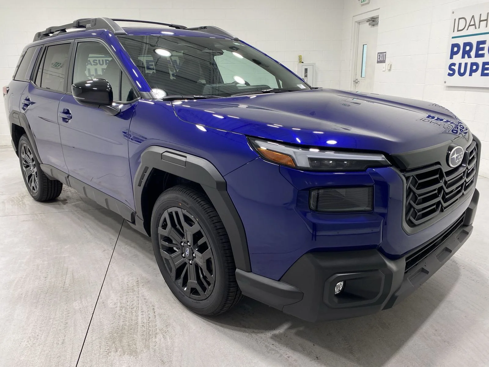 New 2026 SAPPHIRE BLUE PEARL Subaru Limited XT image 2
