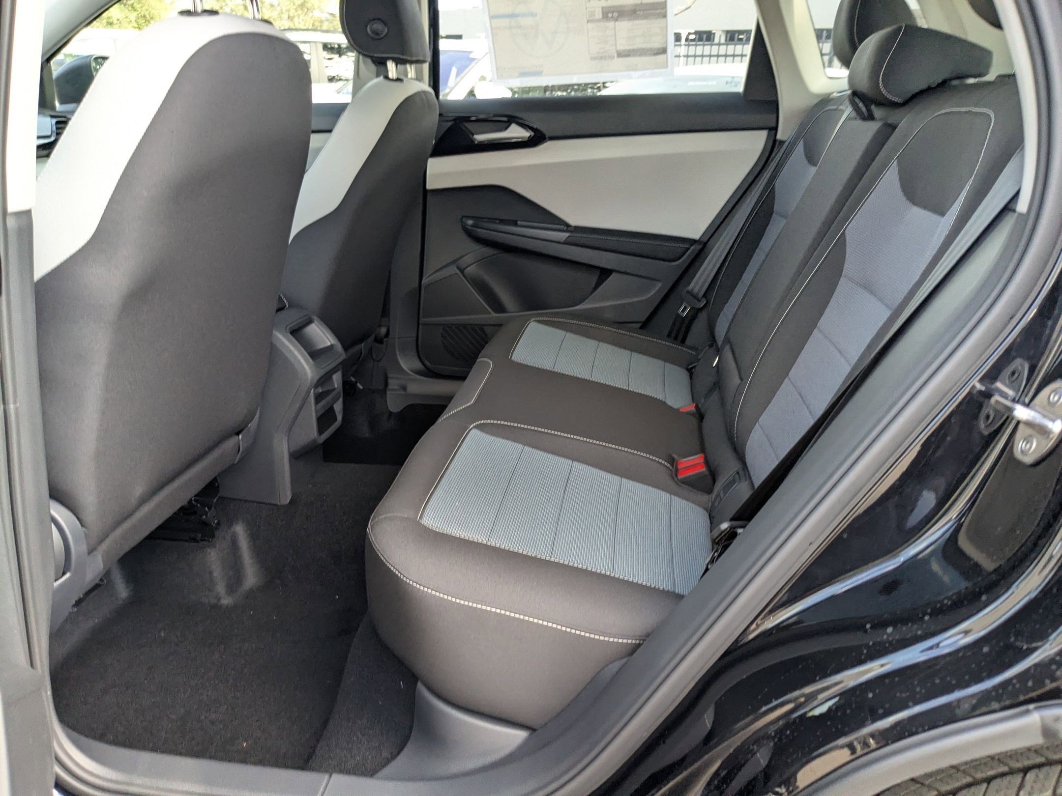 New 2026 Platinum Gray Metallic Volkswagen S image 15