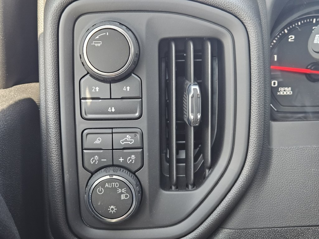2026 Chevrolet Silverado 2500 HD Custom - Photo 21