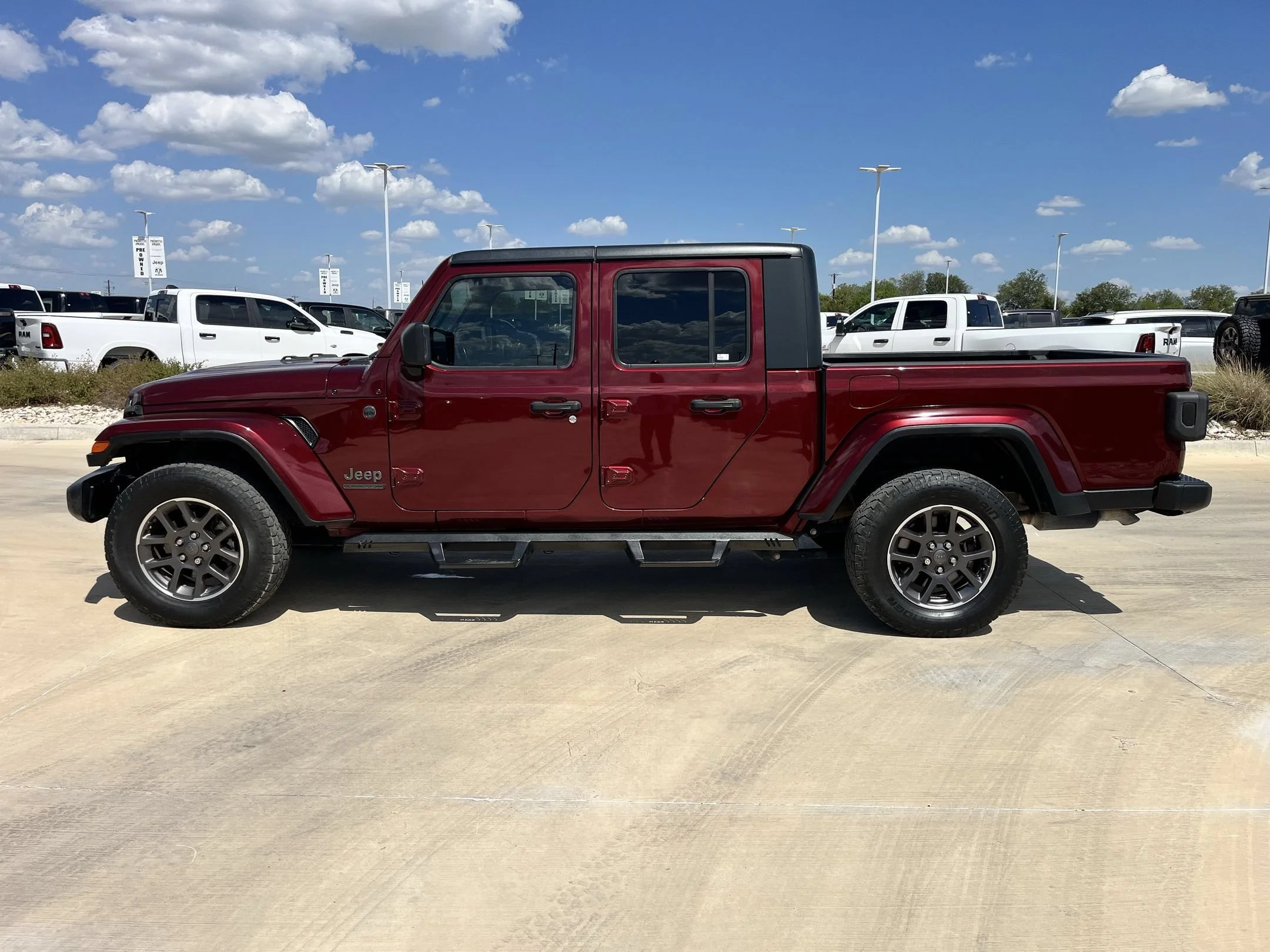 Used 2021 Red Jeep Sport image 6