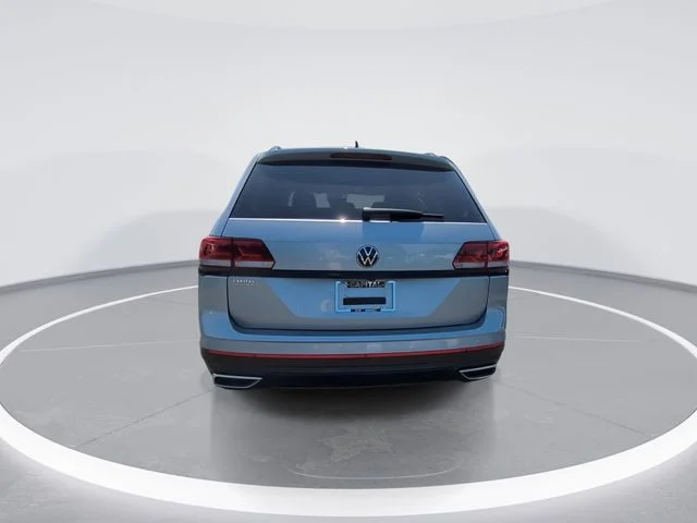 Used 2021 Silver Volkswagen 3.6L V6 SE w/Technology image 7