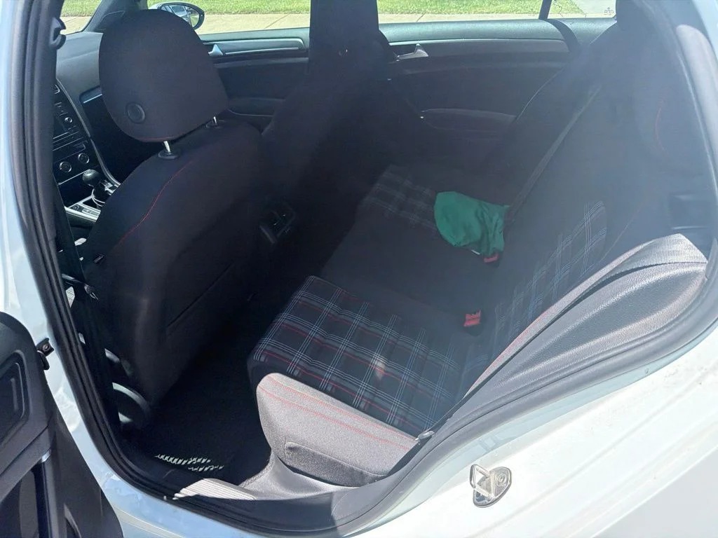 Used 2019  Volkswagen 2.0T S image 13
