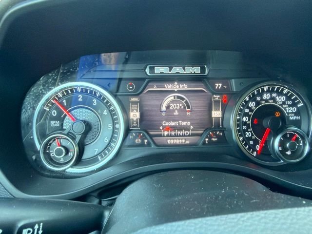 Used 2022 Granite Crystal Metallic Clearcoat Ram Laramie image 39