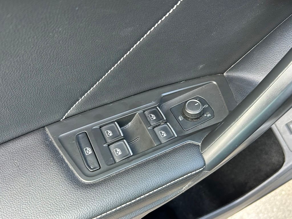 Used 2024 Gray Volkswagen 2.0T SE image 19