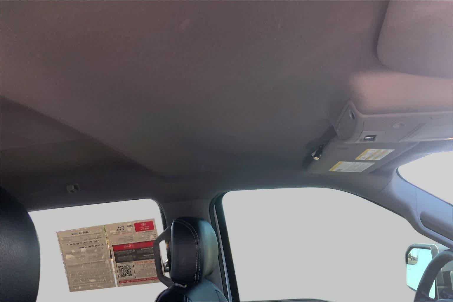 Used 2019 Ingot Silver Ford LARIAT image 14