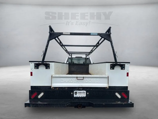 Used 2019 White Ford XL image 15