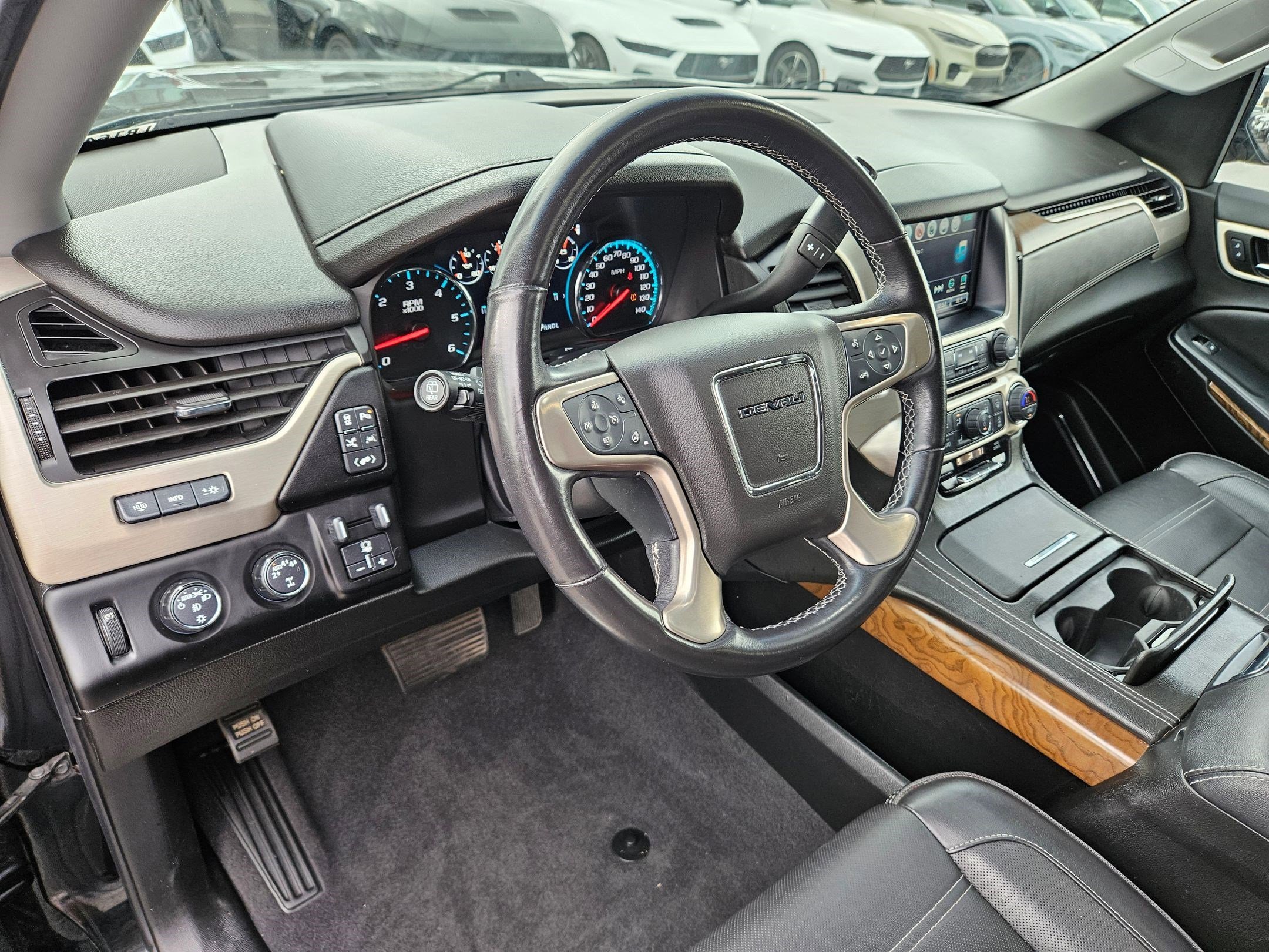 Used 2020 Onyx Black GMC Denali image 14