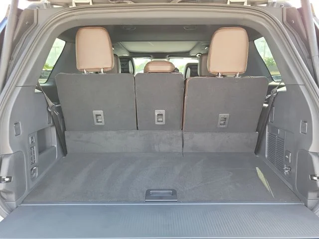 New 2027 Star White Metallic Tri-Coat Ford King Ranch® image 6