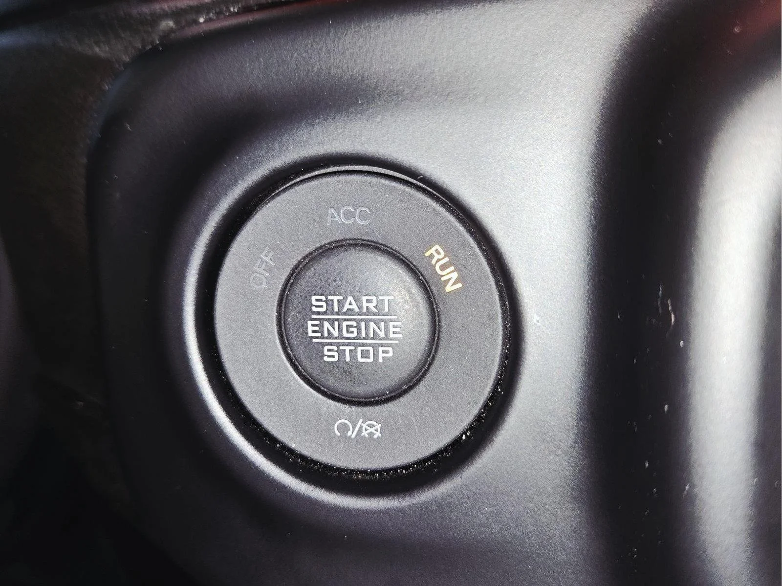 Used 2023 High Velocity Clearcoat Jeep Rubicon image 24
