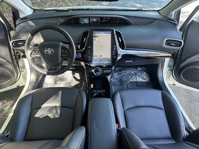 Used 2020 White Toyota Limited image 9