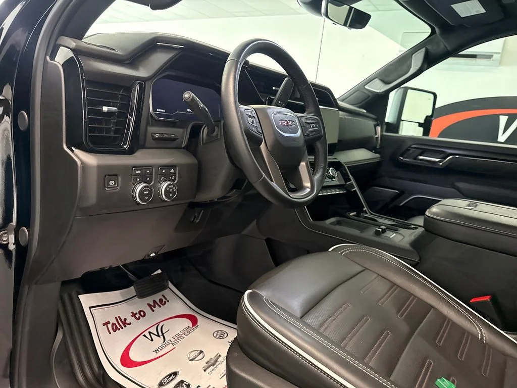 Used 2025 Black GMC AT4X image 12