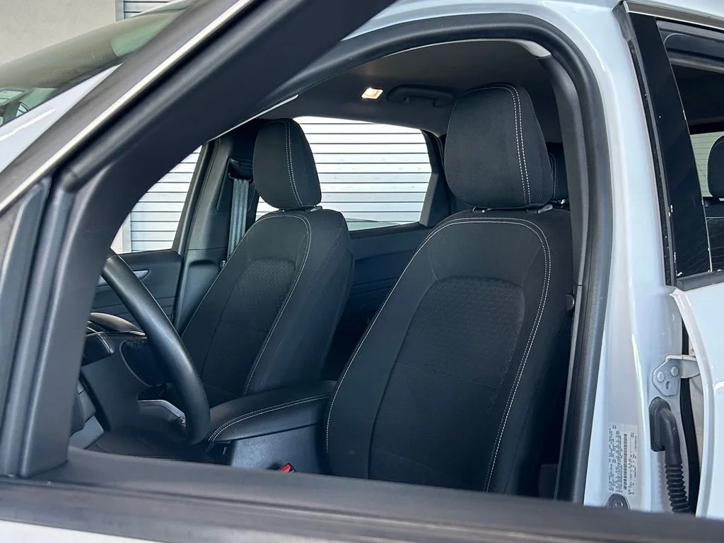 Used 2023 Oxford White Ford Active image 14