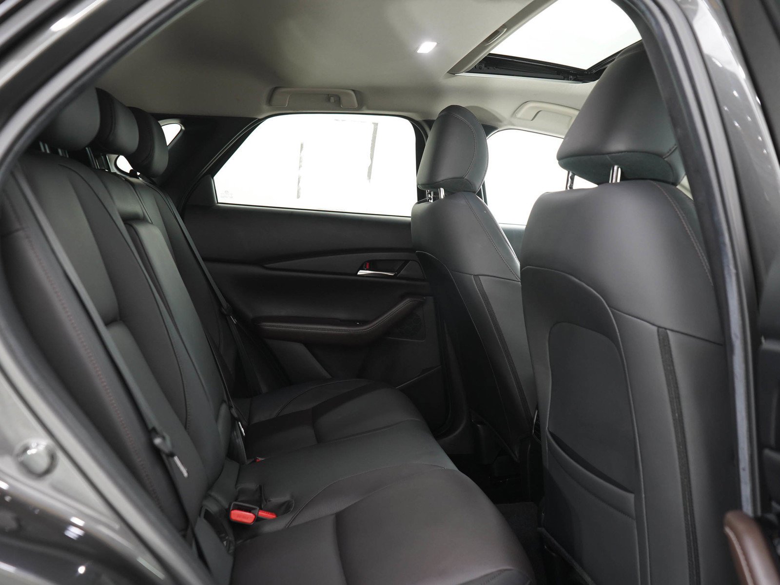 Used 2021 Machine Gray Metallic Mazda Premium image 12