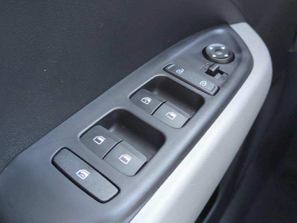 New 2026 Silver Hyundai SEL image 28