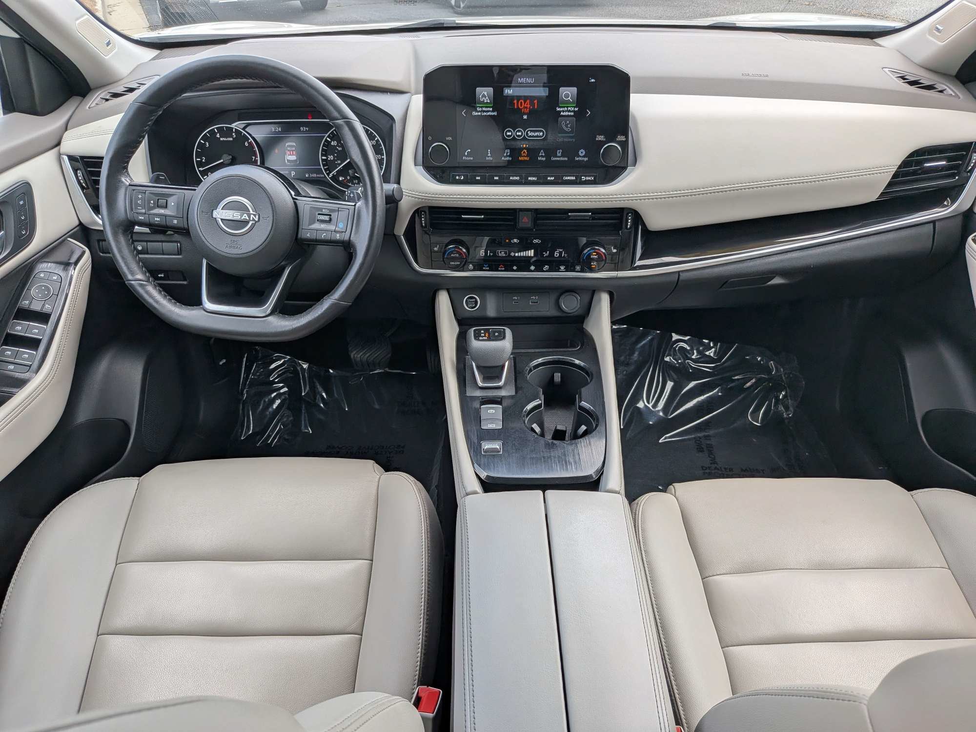 Used 2023 White Nissan SL image 13