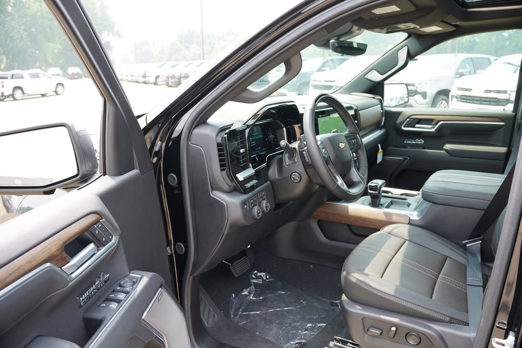 2026 Chevrolet Silverado 1500 High Country - Photo 11