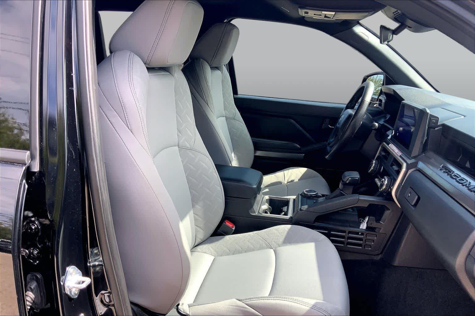 Used 2026 Black Toyota SR5 image 9