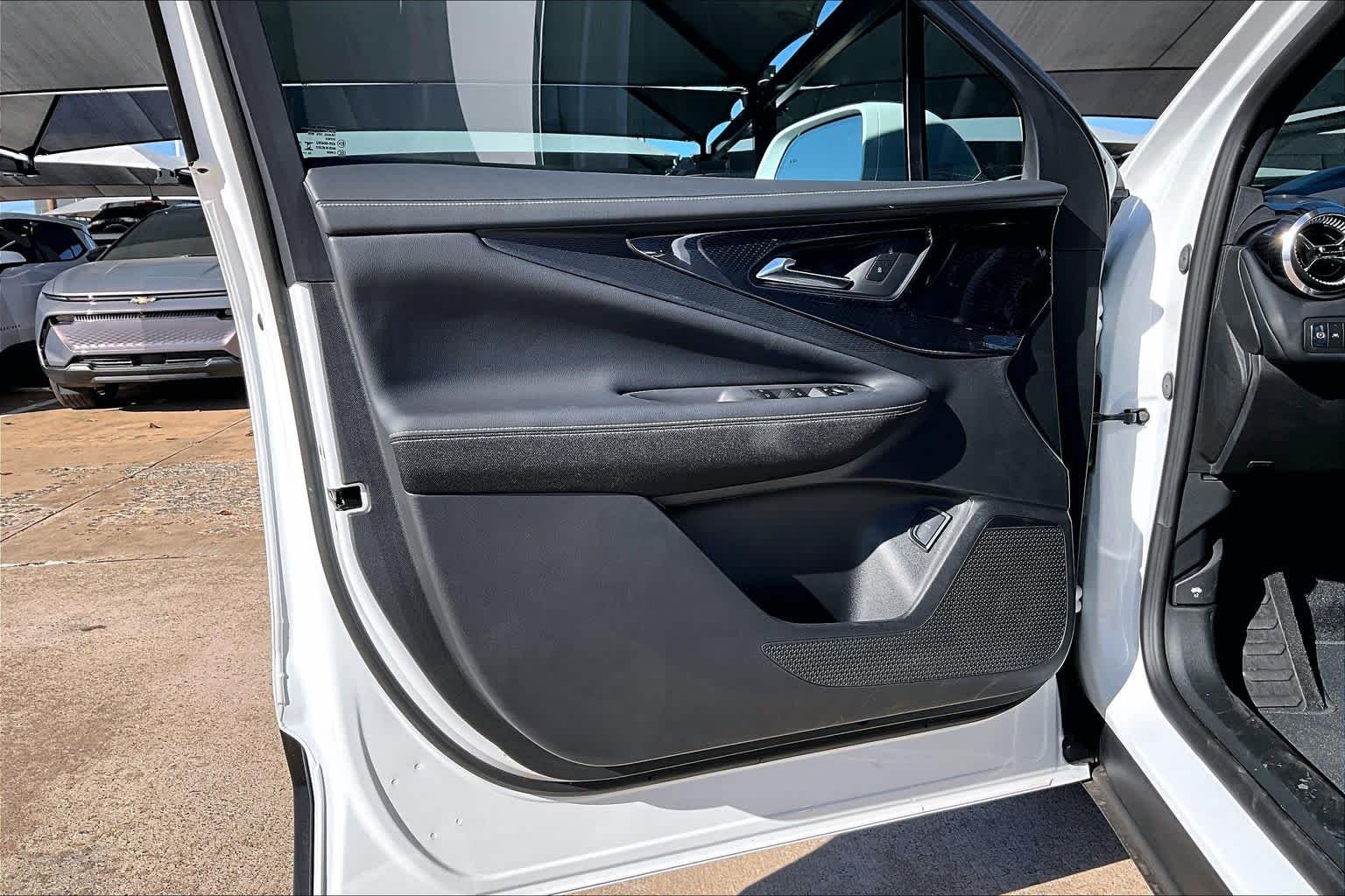 2025 Chevrolet Blazer EV LT - Photo 11