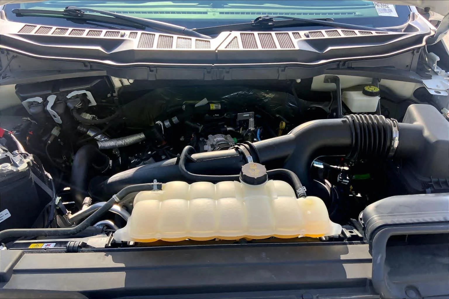Certified Used 2023 Oxford White Ford XL image 31