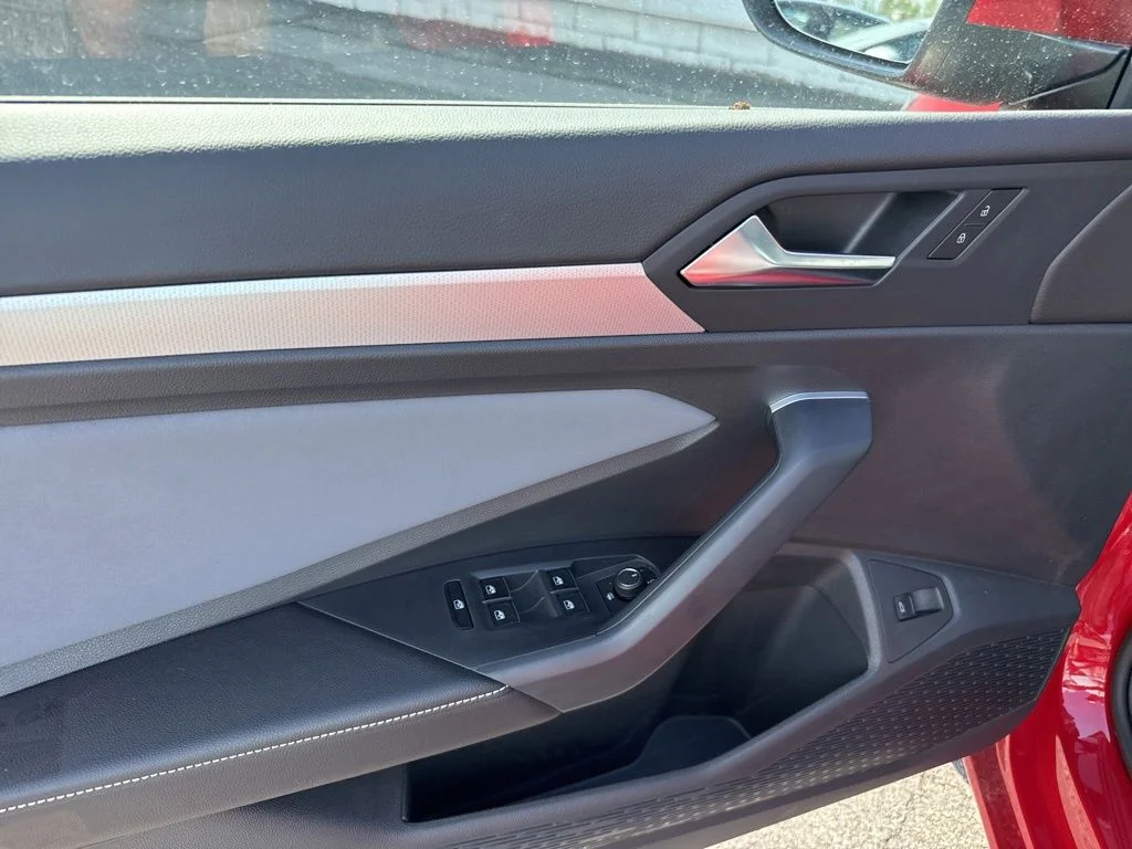 New 2026 Red Volkswagen 1.5T SE image 17