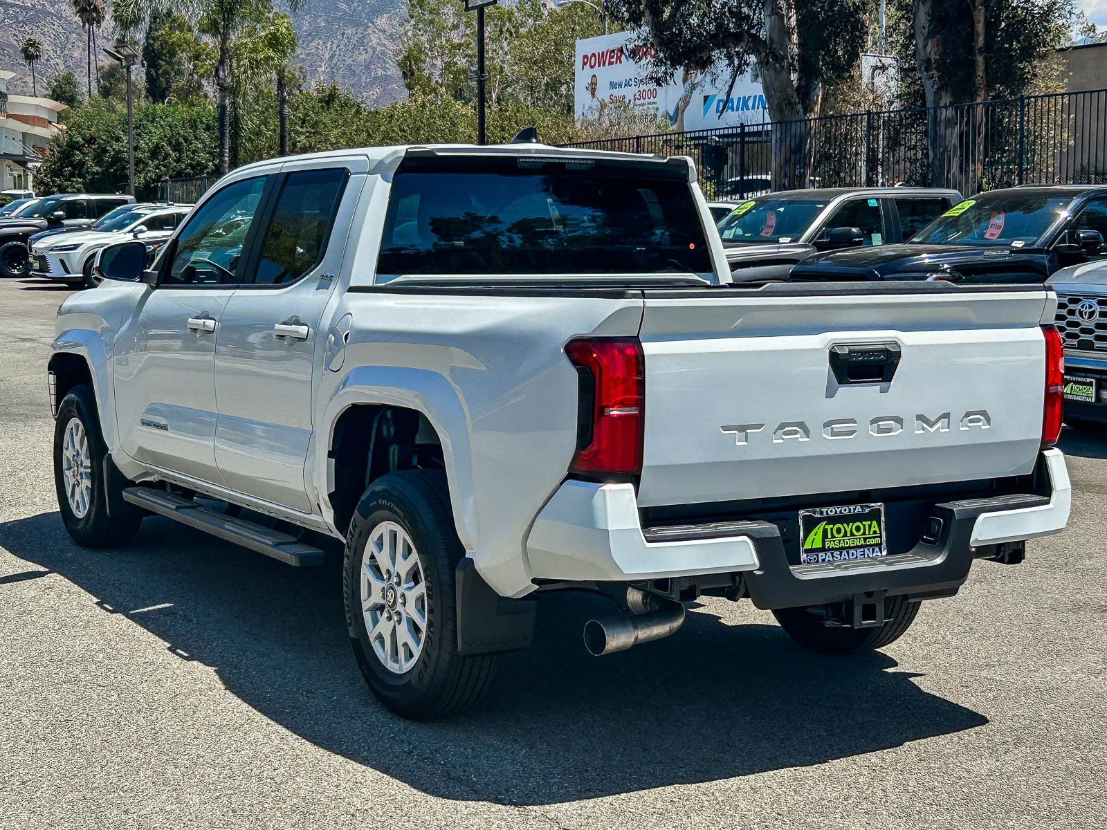 New 2026 Ice Cap Toyota SR5 image 8
