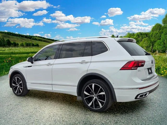 Certified Used 2022 White Volkswagen 2.0T SEL R-Line image 4