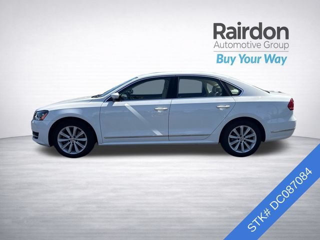 Used 2013 Candy White Volkswagen SEL image 4