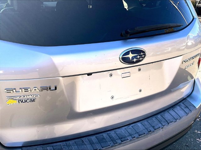 Used 2016 Silver Subaru 2.5i Premium image 8