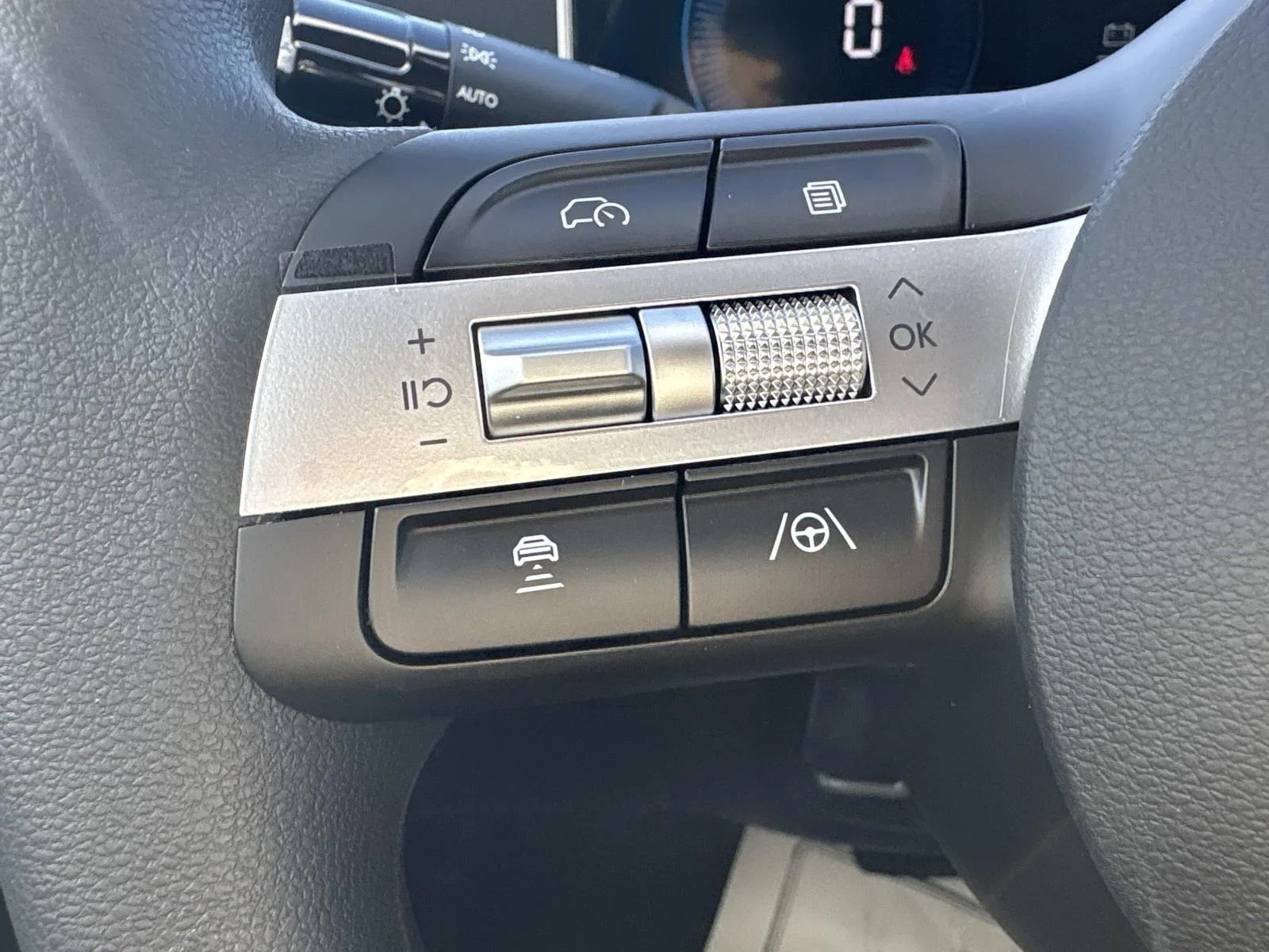 Used 2026 Hampton Gray Hyundai SE image 18