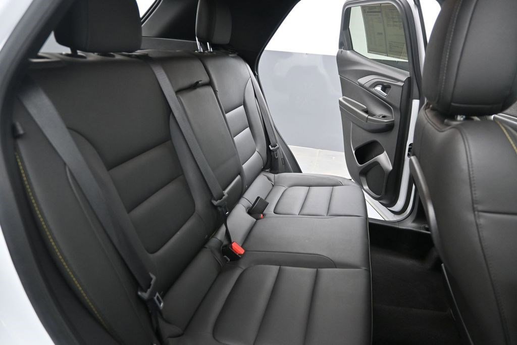 Used 2024 Summit White Chevrolet ACTIV image 19