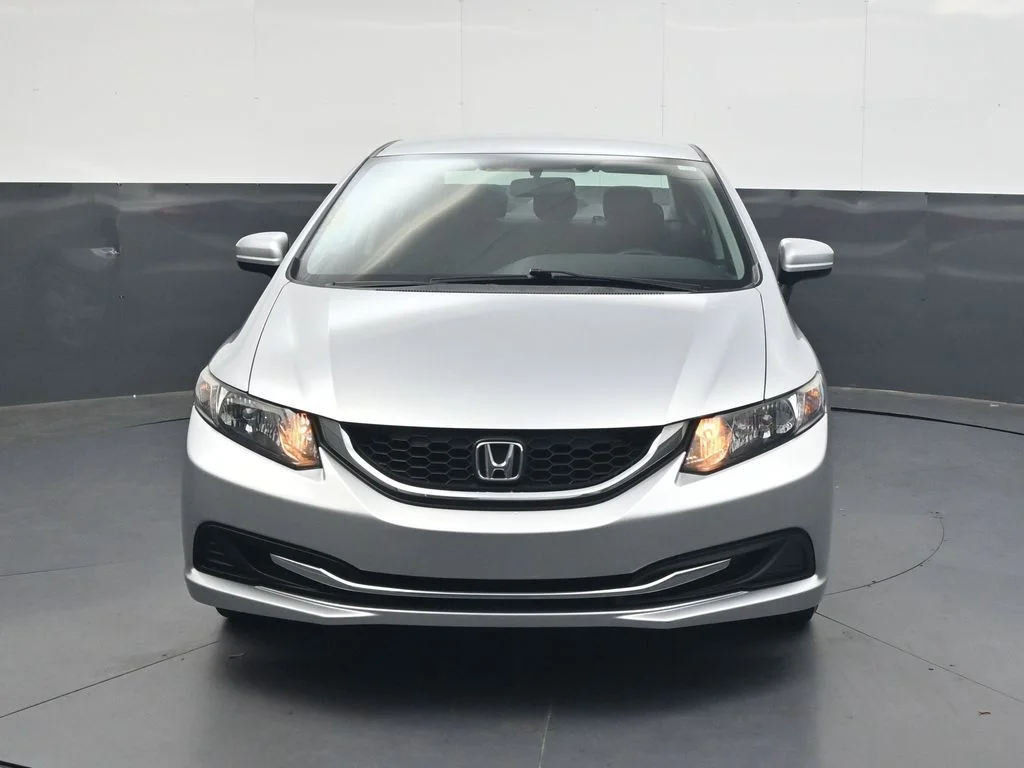 Used 2015 Silver Honda LX image 9