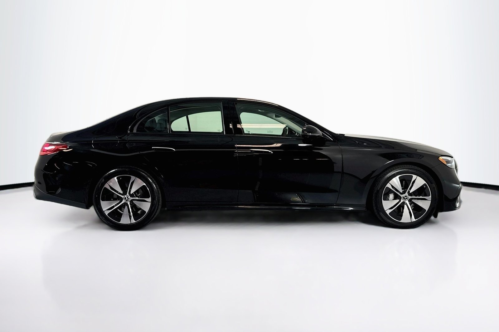 New 2026 Black Mercedes-Benz E 350 image 4