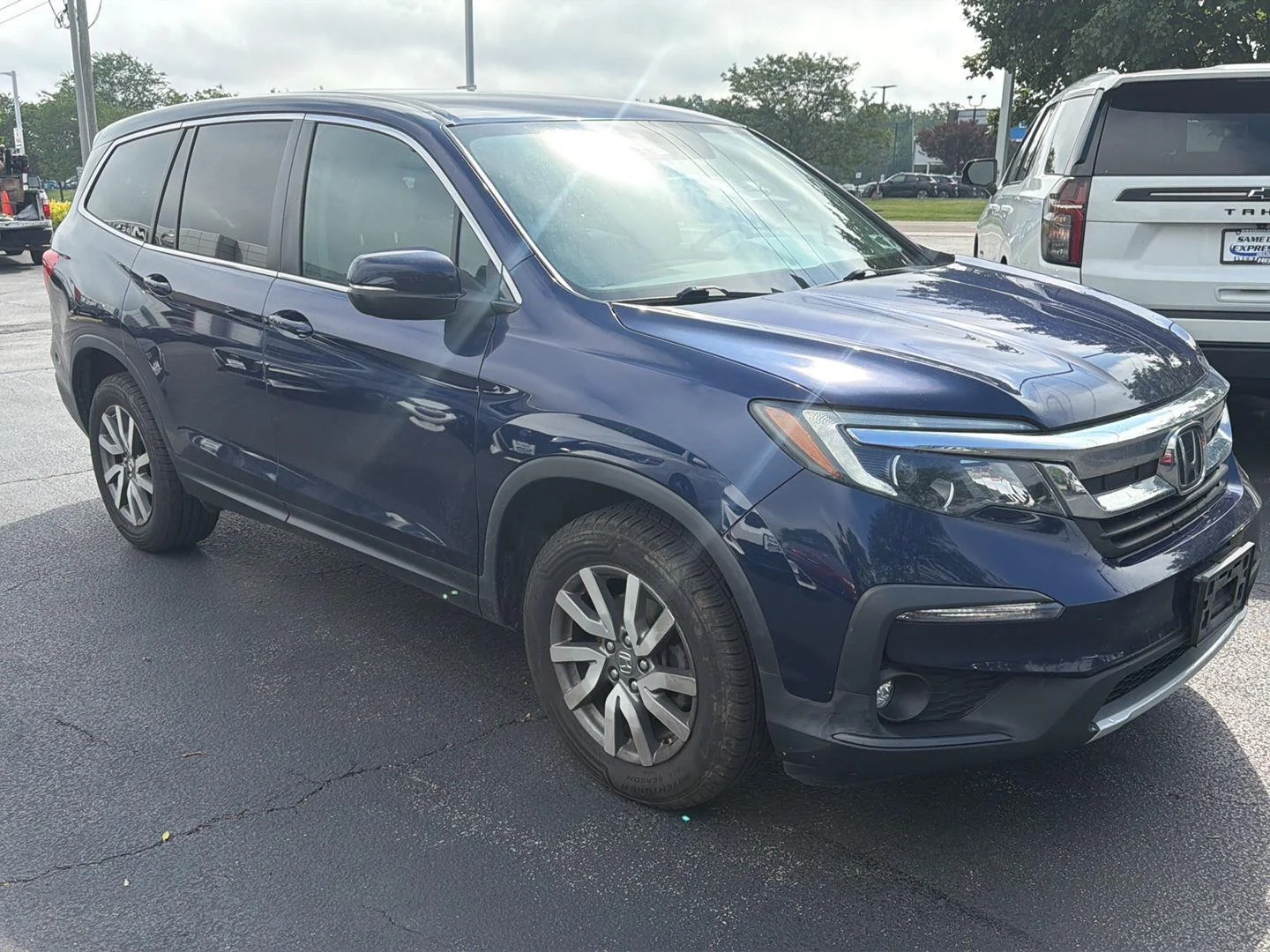 Used 2021 Obsidian Blue Pearl Honda EX image 2