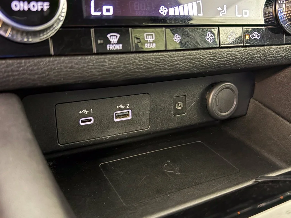 Used 2024 Gray Mitsubishi SE image 26