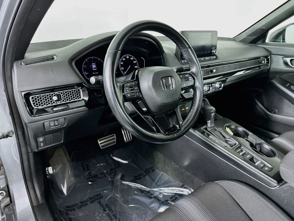 Used 2023  Honda Sport image 9