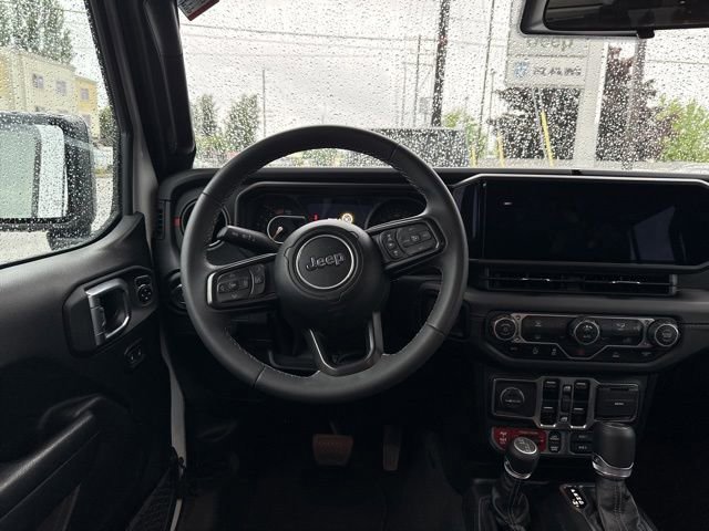 Used 2025 Bright White Clearcoat Jeep Rubicon image 20