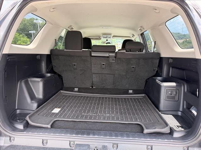 Used 2018 Magnetic Gray Metallic Toyota SR5 image 22