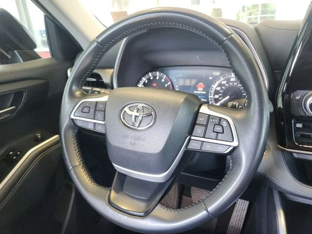 Used 2023 Black Toyota XLE image 20