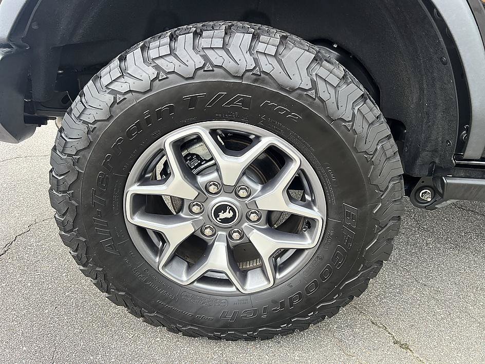 Used 2025 Shadow Black Ford Badlands image 11