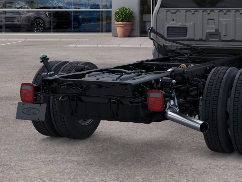 New 2025 Carbonized Gray Metallic Ford F-450® XL image 21