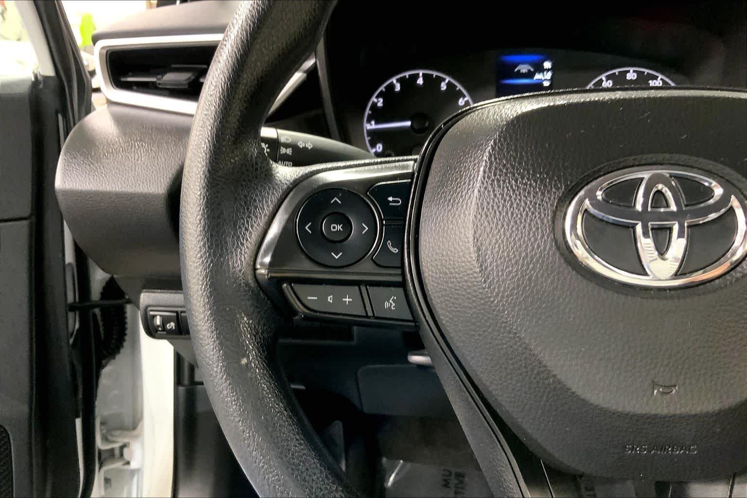 Used 2024 Wind Chill Pearl Toyota LE image 23