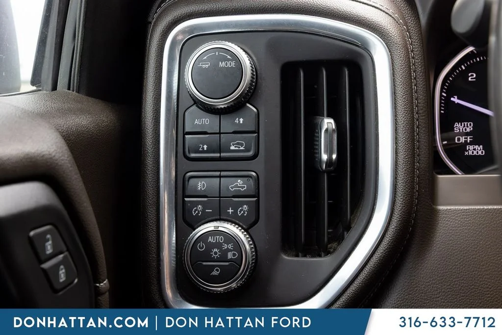 Used 2021 Silver GMC SLT image 11