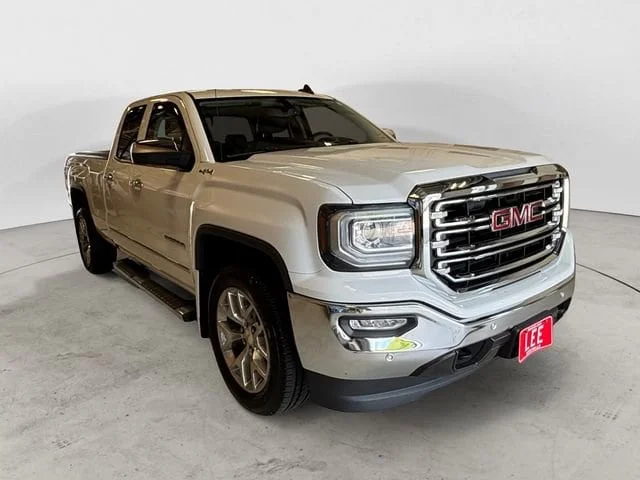 Used 2018 Summit White GMC SLT image 8