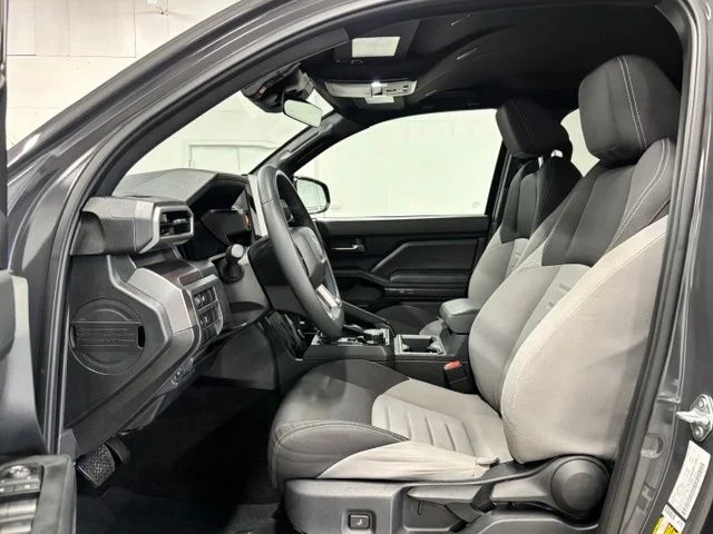Used 2025  Toyota TRD Off-Road image 17