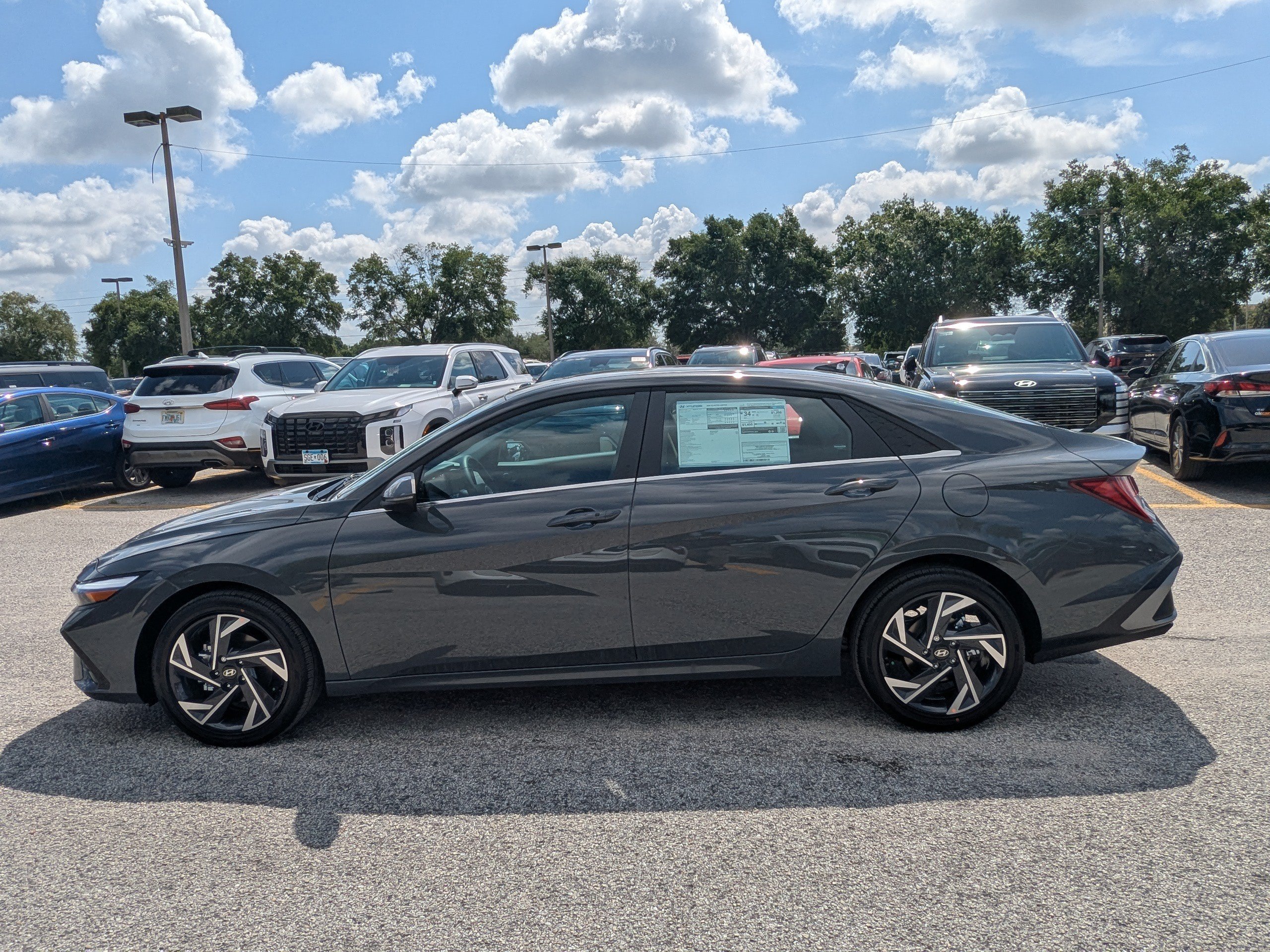 New 2026 Ecotronic Gray Hyundai Limited image 8