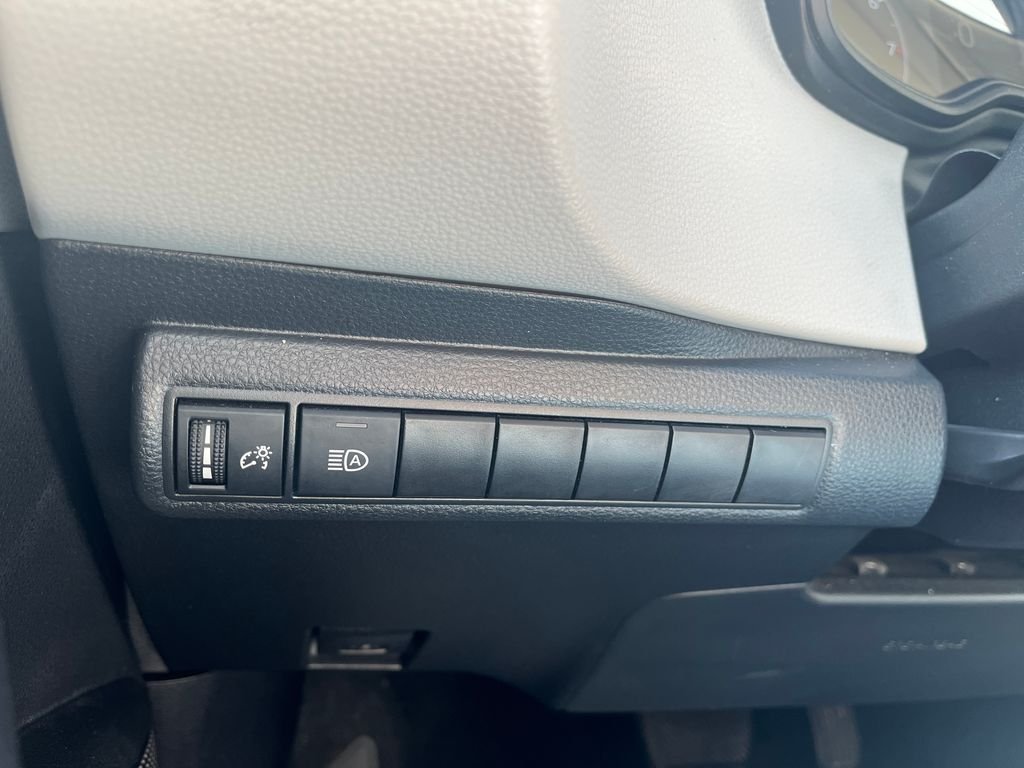 Used 2024 CELESTITE Toyota LE image 17